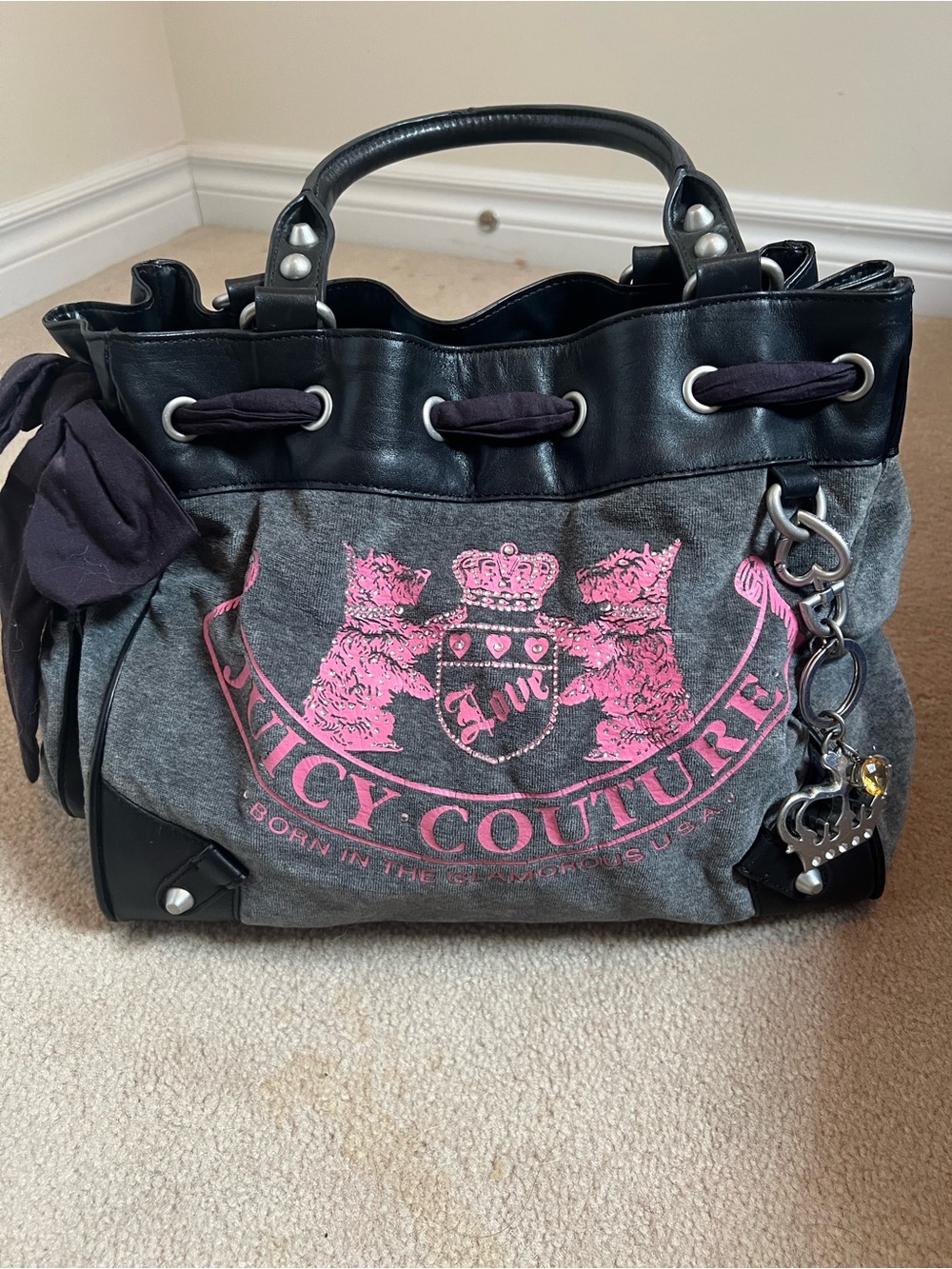 Juicy Couture Gray & Pink Logo Day Dreamer Tote Bag
